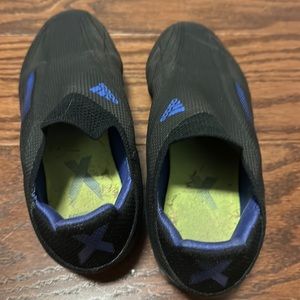 Kids adidas soccer cleats size 3.5 adidas speed flow april 2021
